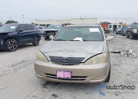 2004 Toyota Camry Le z USA, uszkodzony, nr VIN 4T1BE32K64U359664